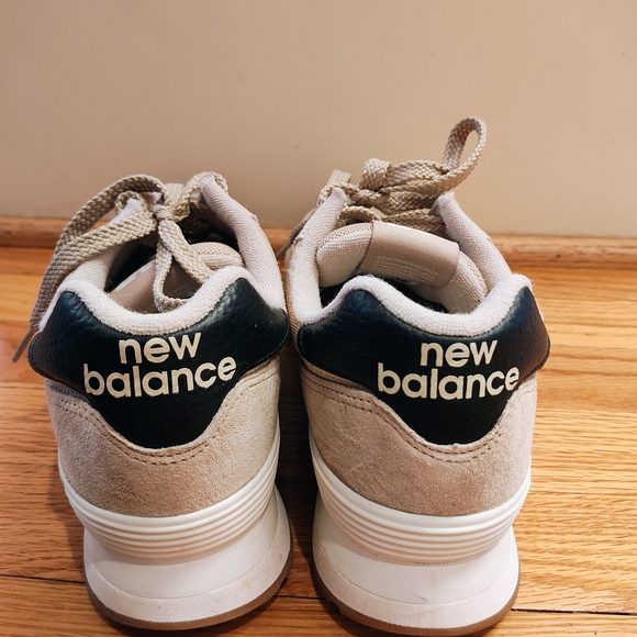 New Balance 574 Men's Beige and Black Sneakers Size 9 Men's, 10.5 Women's - Picture 5 of 9
